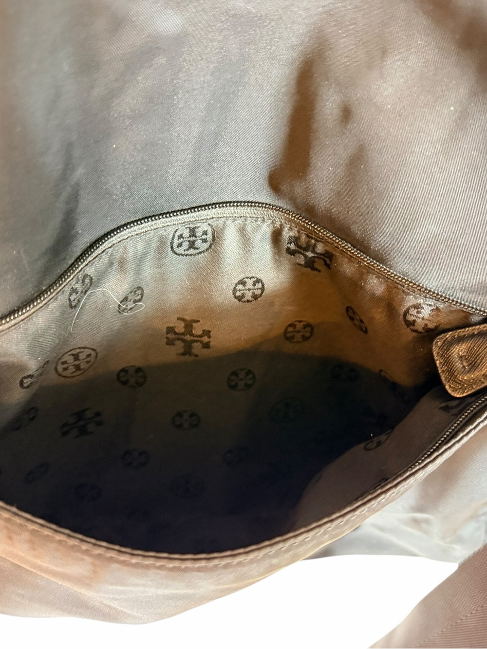 Tory Burch Scout Black Nylon Work Tote Crossbody Gold Hardware w/ TB Dust Cover - Picture 13 of 16